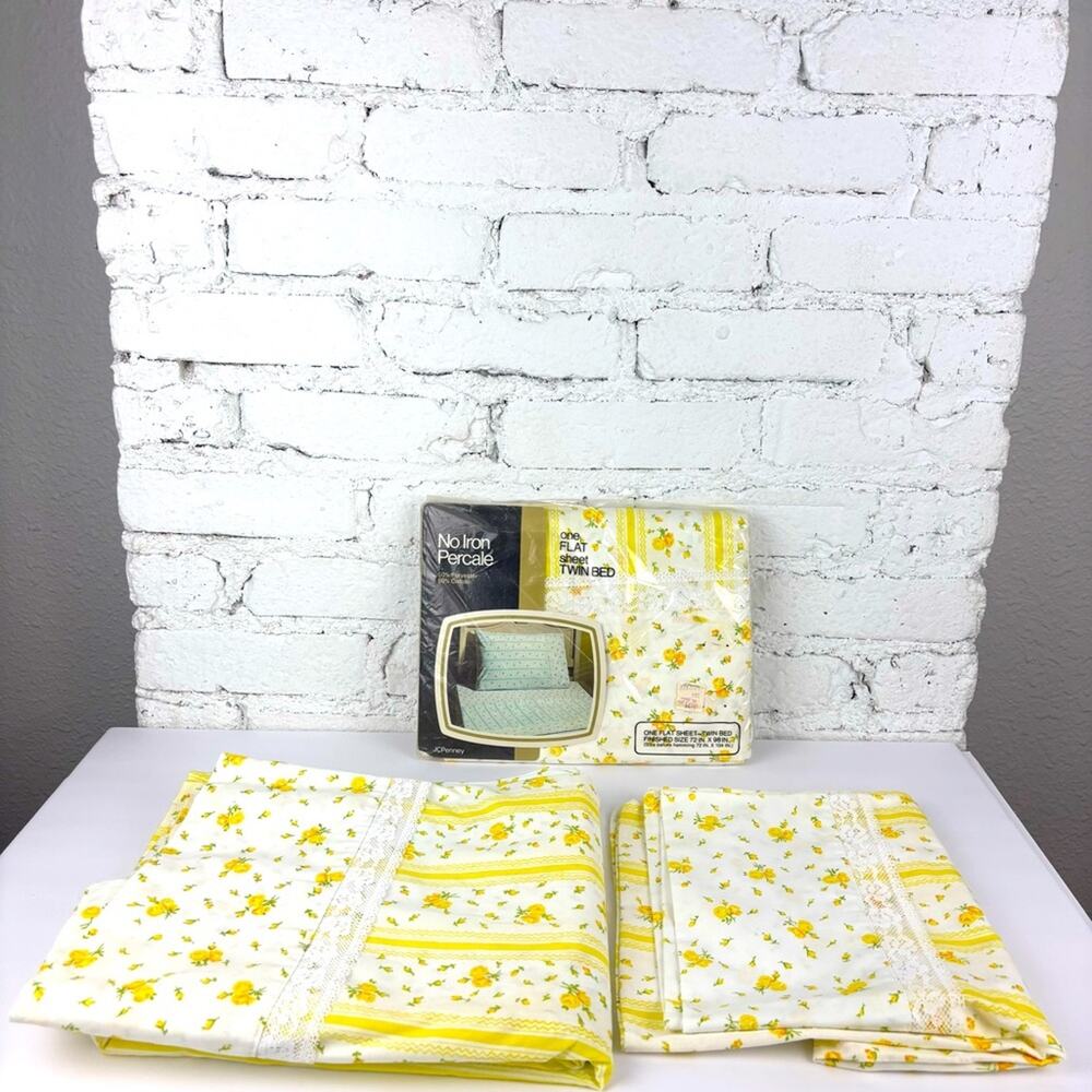 Vtg. J.C. Penny Floral Fashion Manor 2 Sheets and 1 Pillowcase